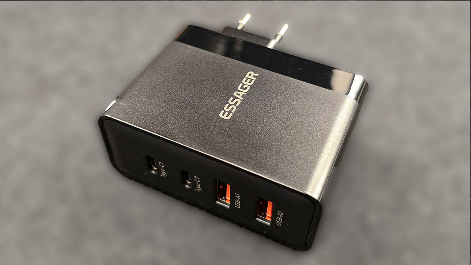 Fast charger used for Samsung phones and real charging tests