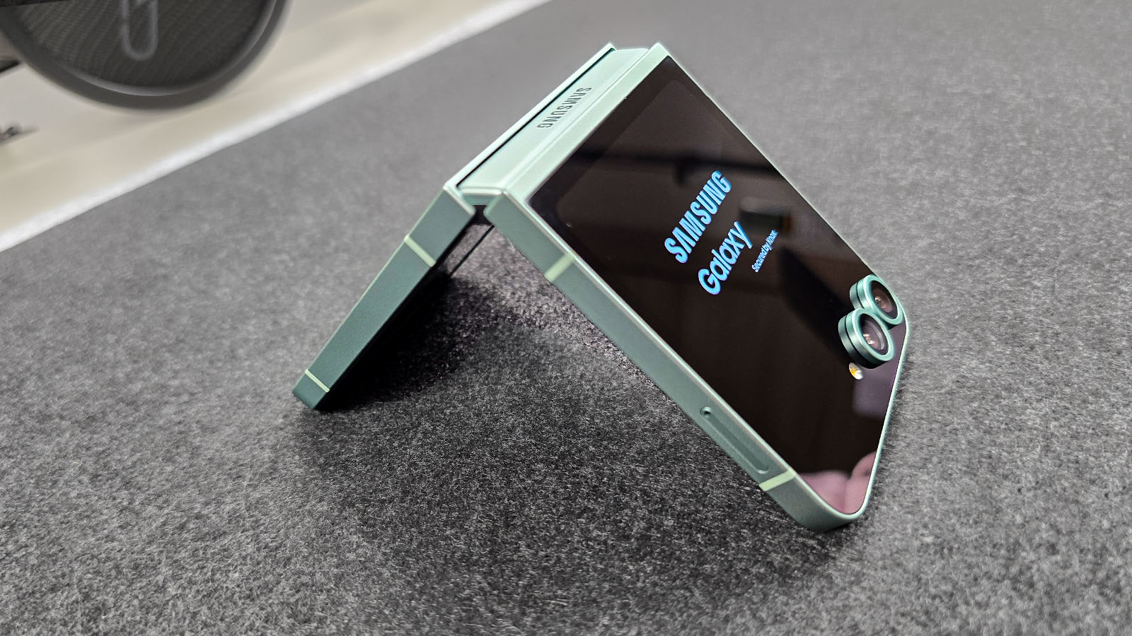 Samsung Galaxy Z Flip 6 compact foldable real review