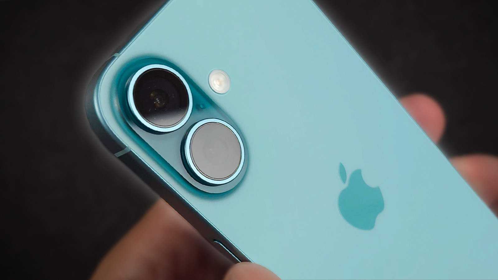 Apple iPhone 16 real usage smartphone review