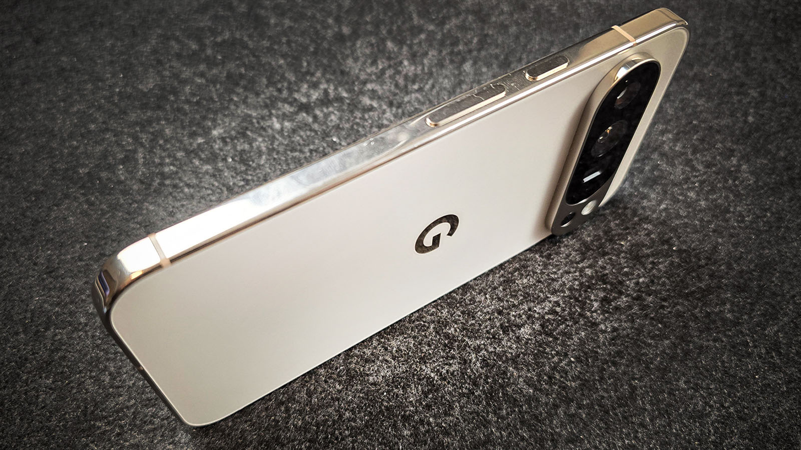 Google Pixel 10 Pro XL real usage smartphone review