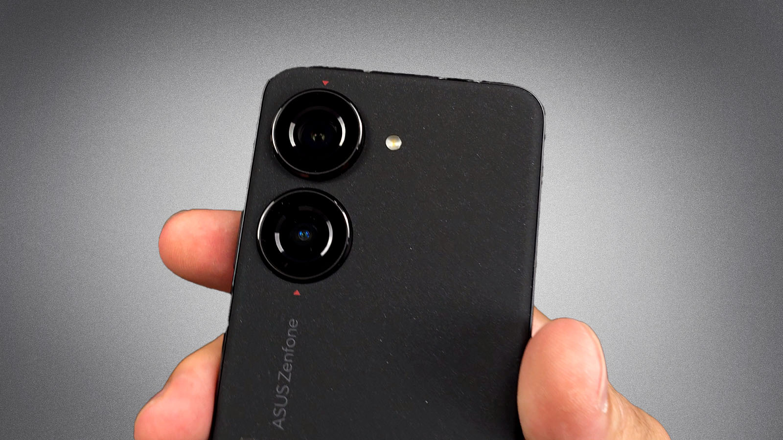 Asus Zenfone 10 small flagship real test review